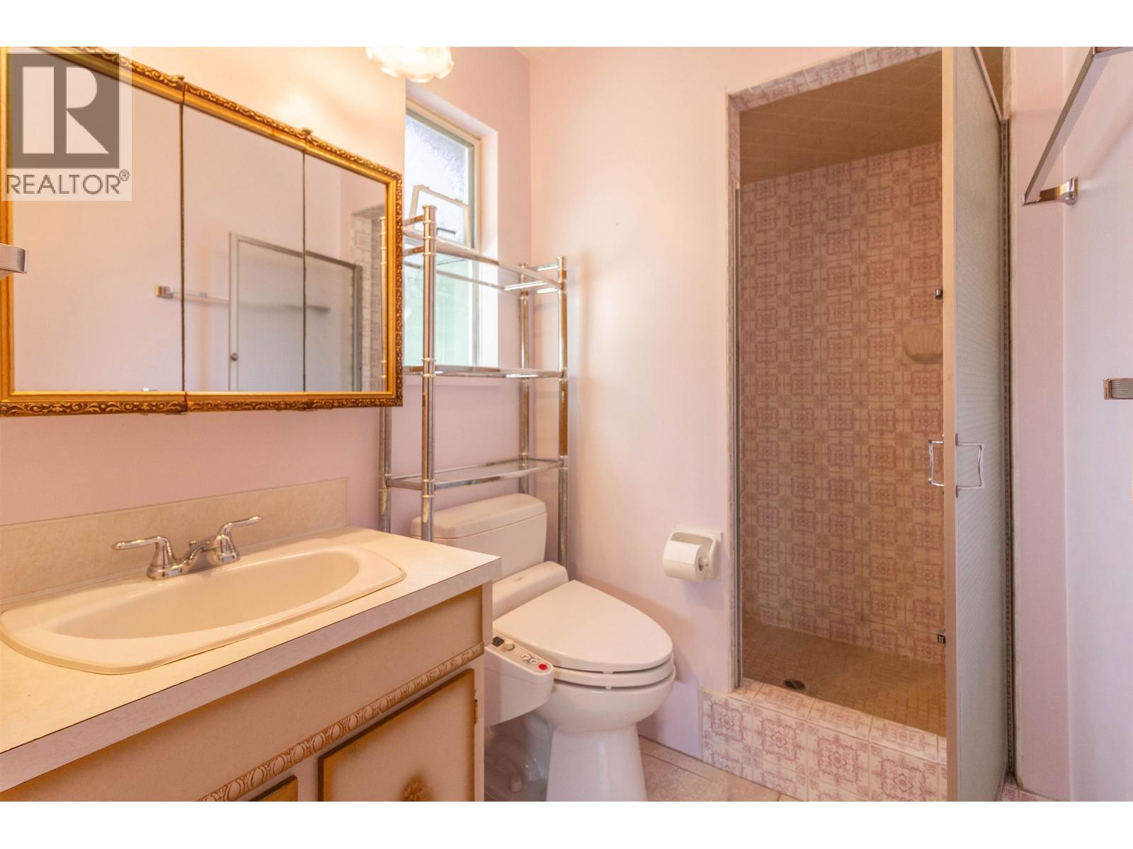 7107 Broadway Property Photo 17