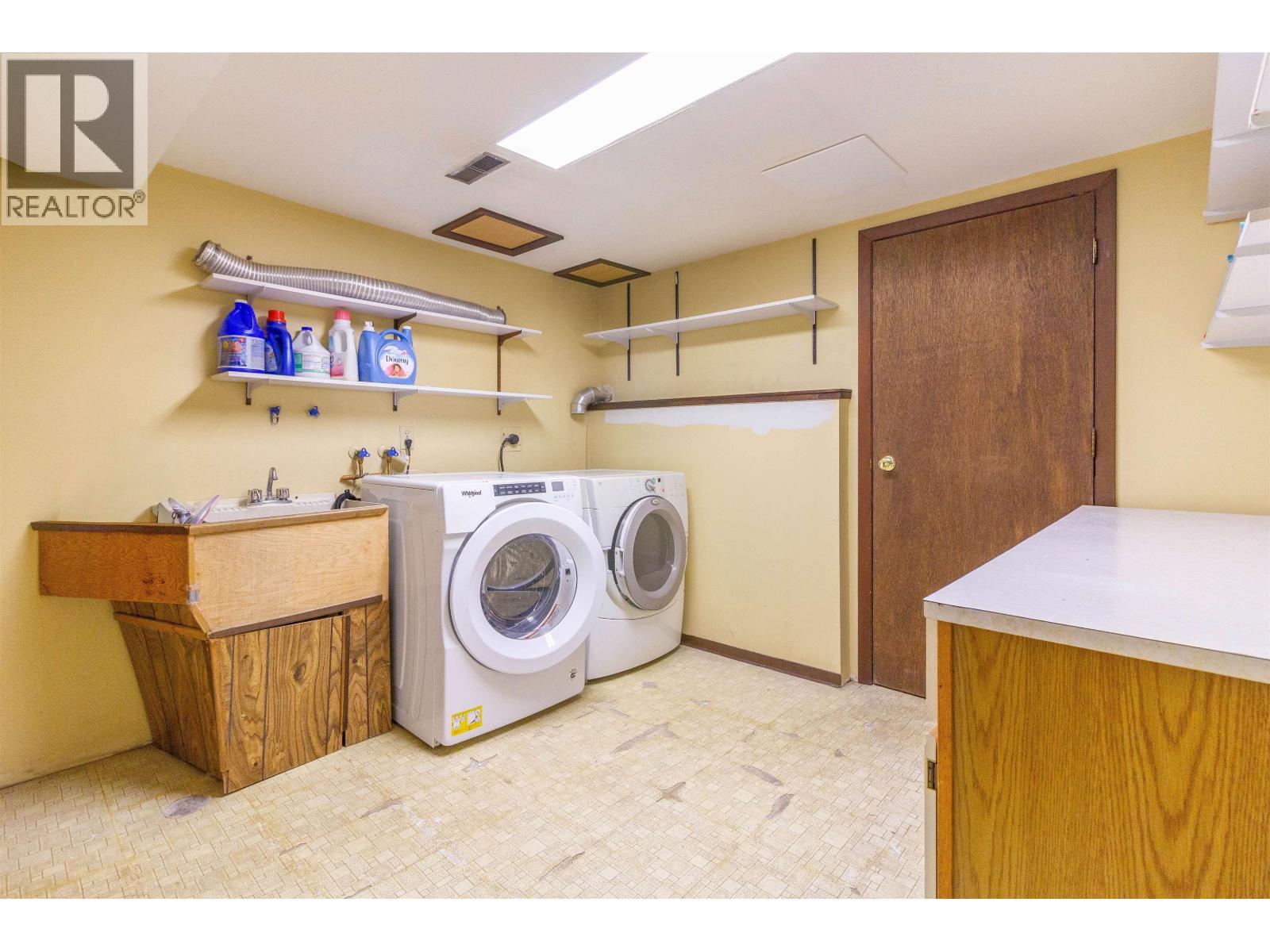 7107 Broadway Property Photo 28