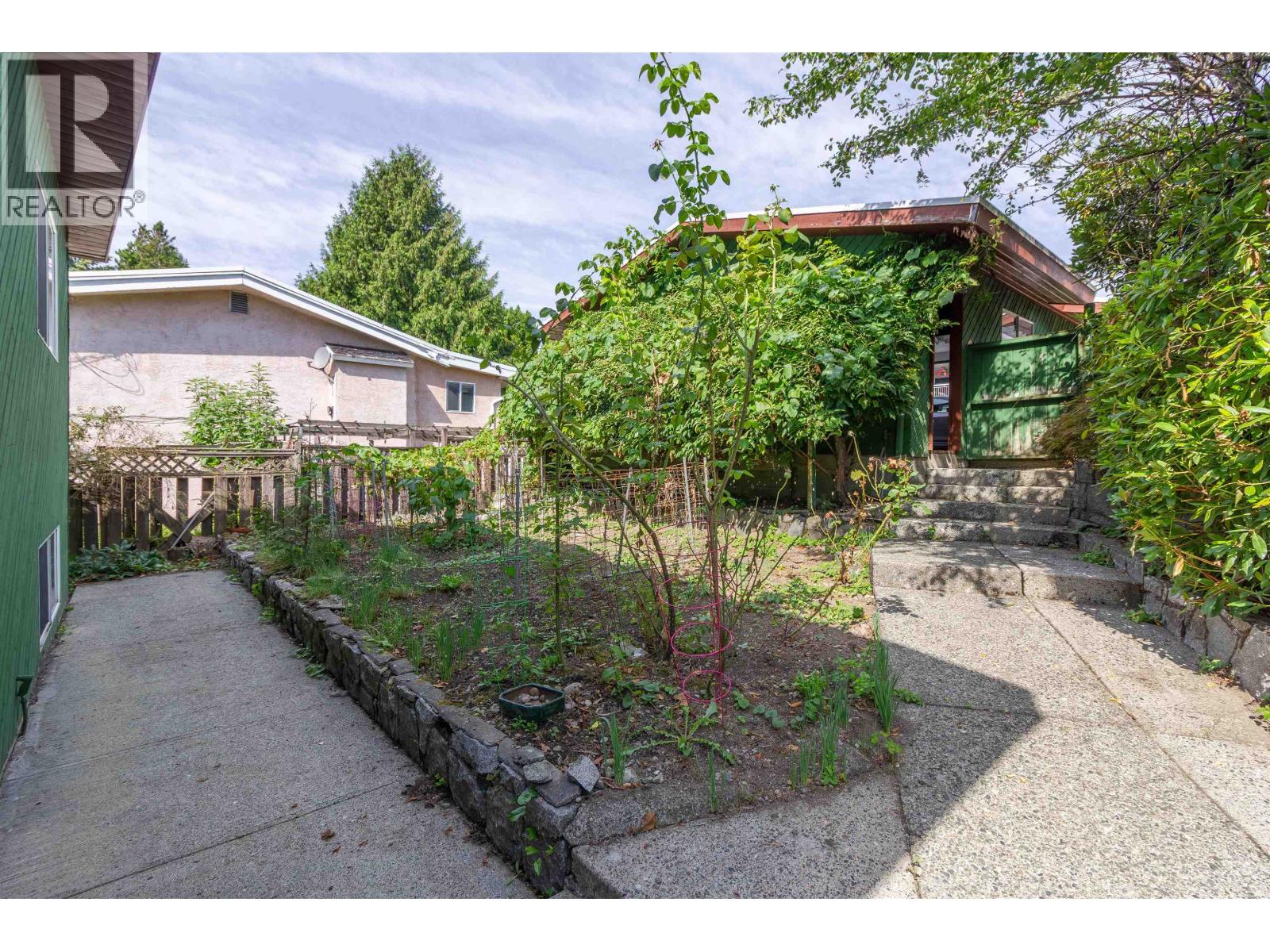 7107 Broadway Property Photo 38