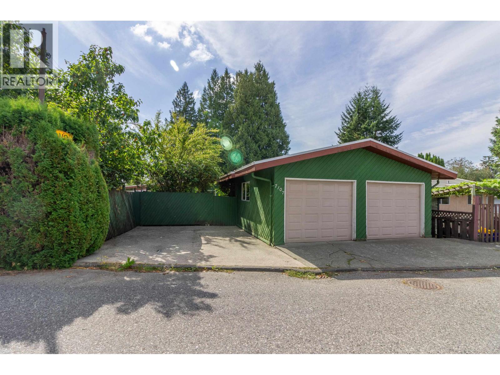 7107 Broadway Property Photo 39