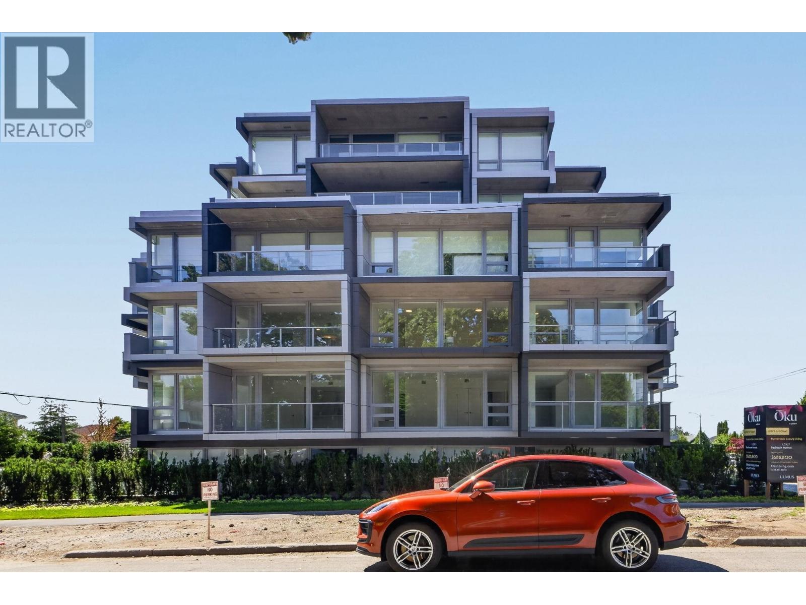 104 8030 Oak Street Property Photo 5
