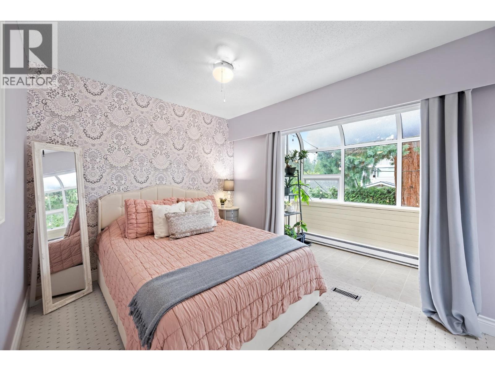 4844 7a Avenue Property Photo 23