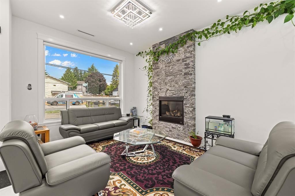 13306 90 Avenue Property Photo 3