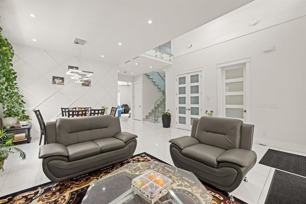 13306 90 Avenue Property Photo 6