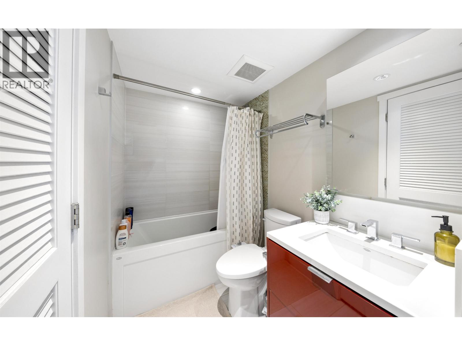 811 1777 W 7th Avenue Property Photo 24