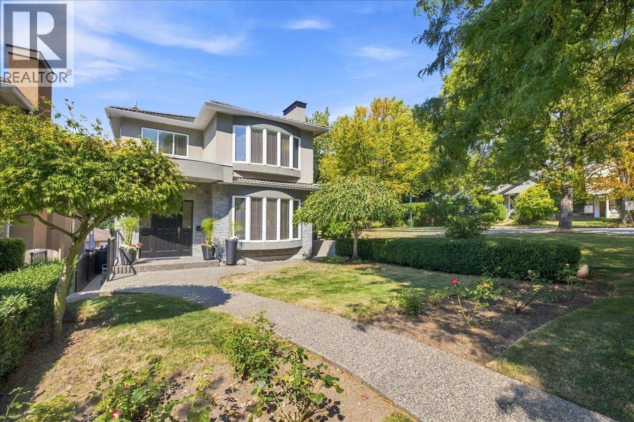 3493 Oxford Street Property Photo 2