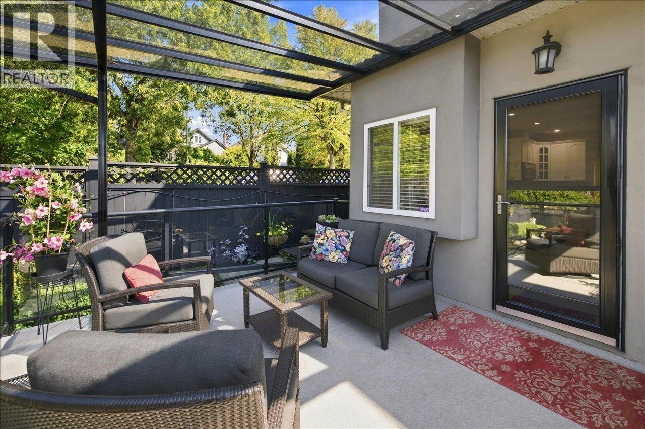 3493 Oxford Street Property Photo 18