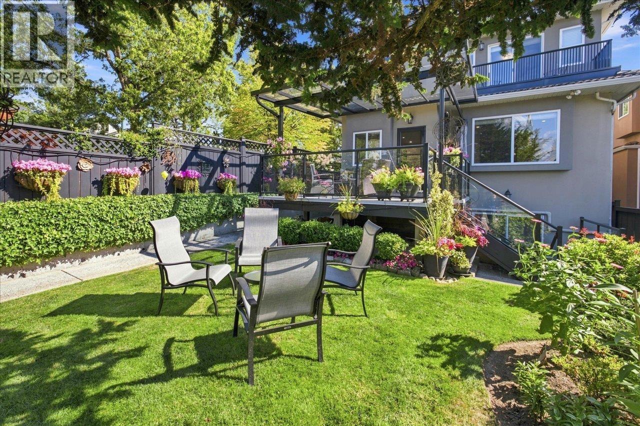 3493 Oxford Street Property Photo 39