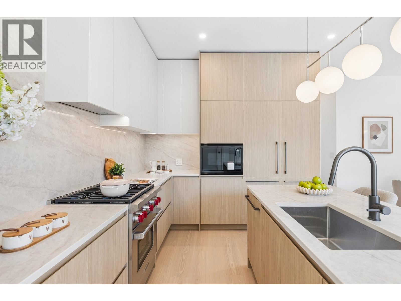 1 6040 Larch Street Property Photo 4