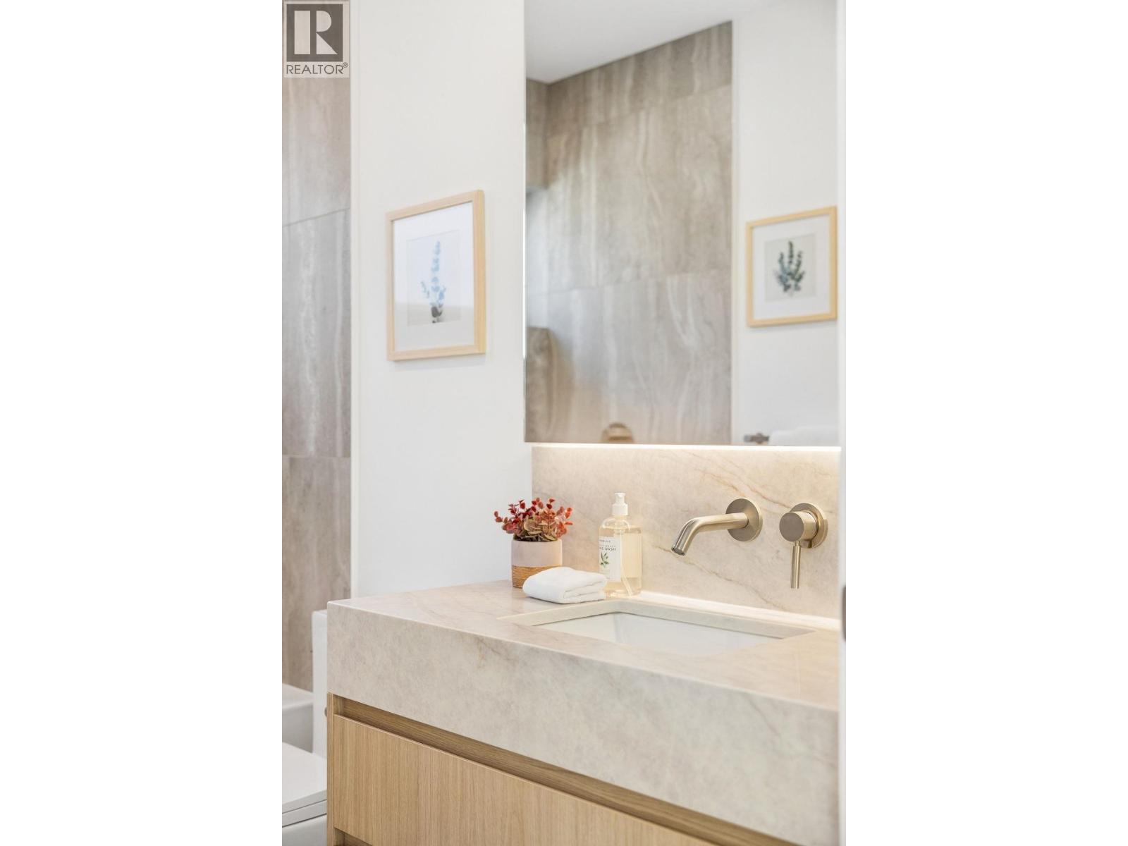 1 6040 Larch Street Property Photo 28