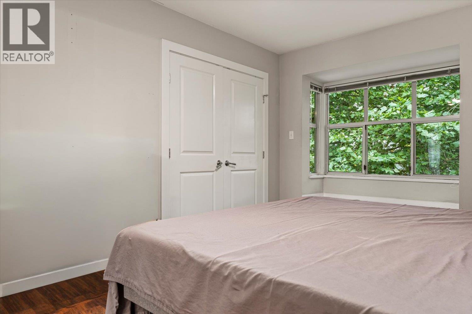 51 2450 Hawthorne Avenue Property Photo 24