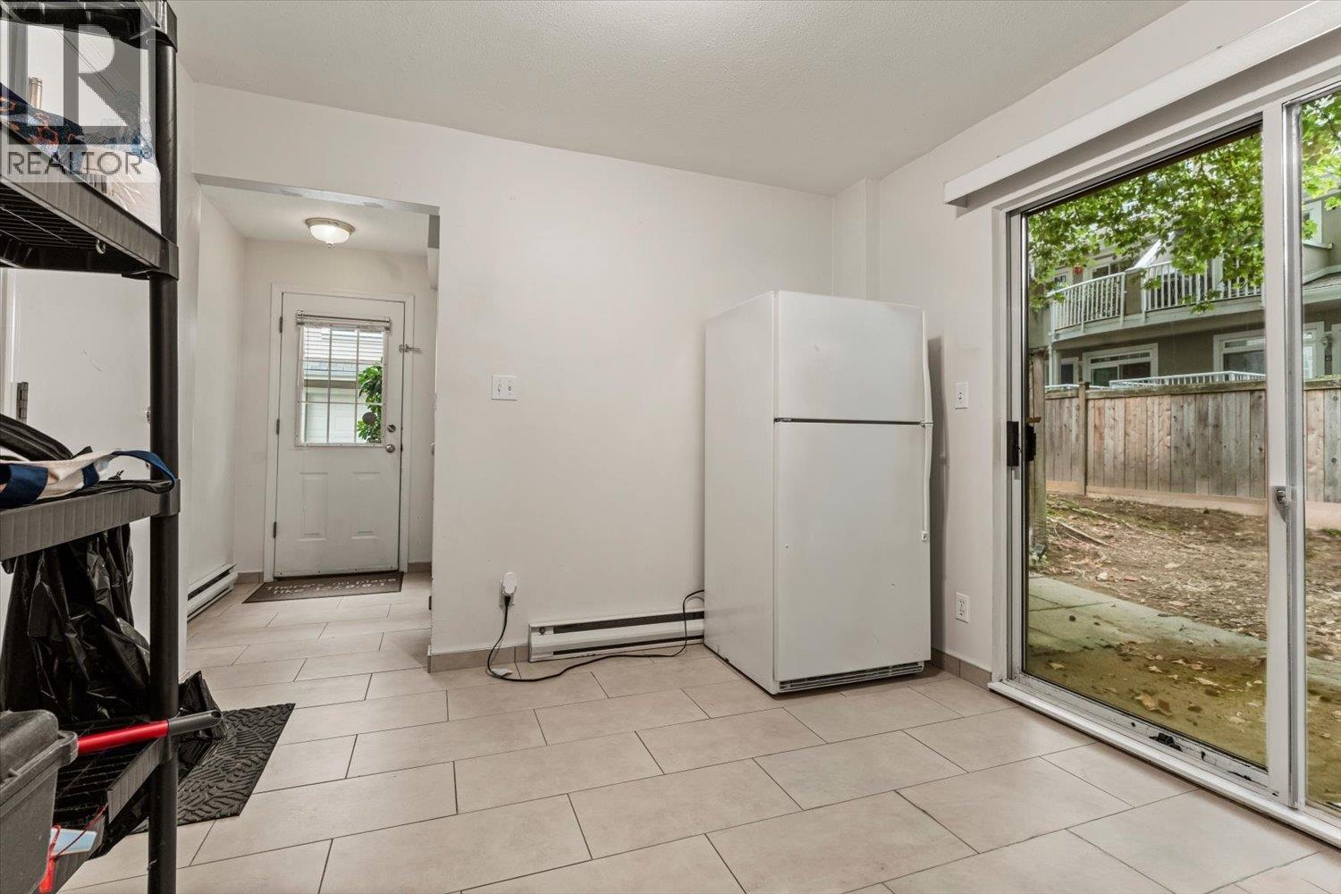 51 2450 Hawthorne Avenue Property Photo 33