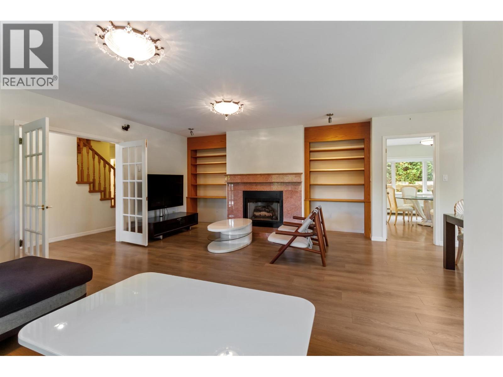 1806 Western Parkway Property Photo 7