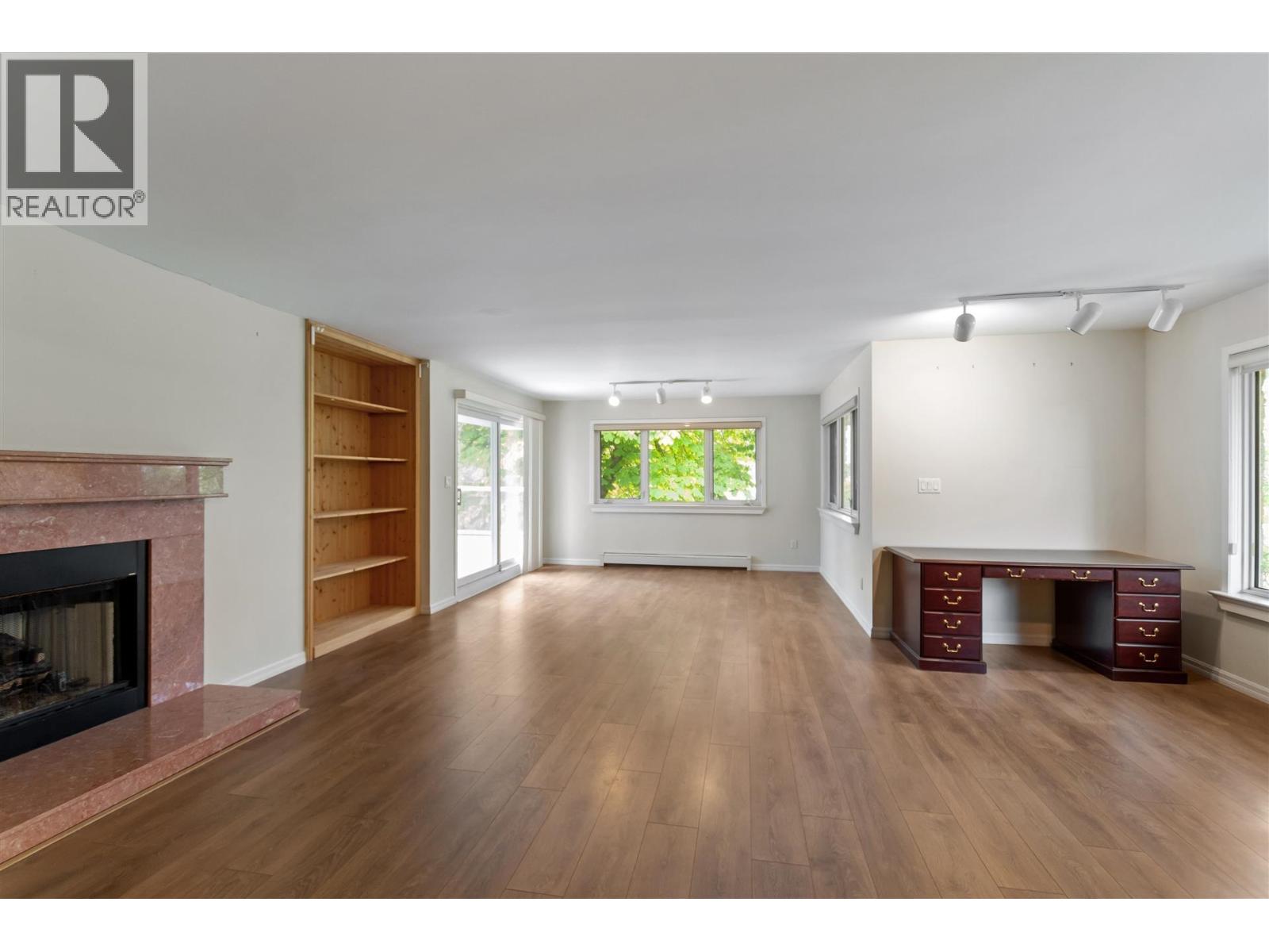 1806 Western Parkway Property Photo 16