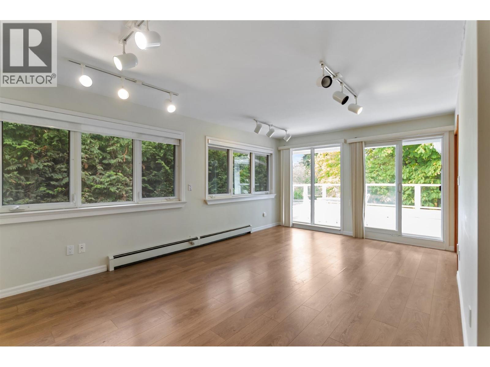 1806 Western Parkway Property Photo 20