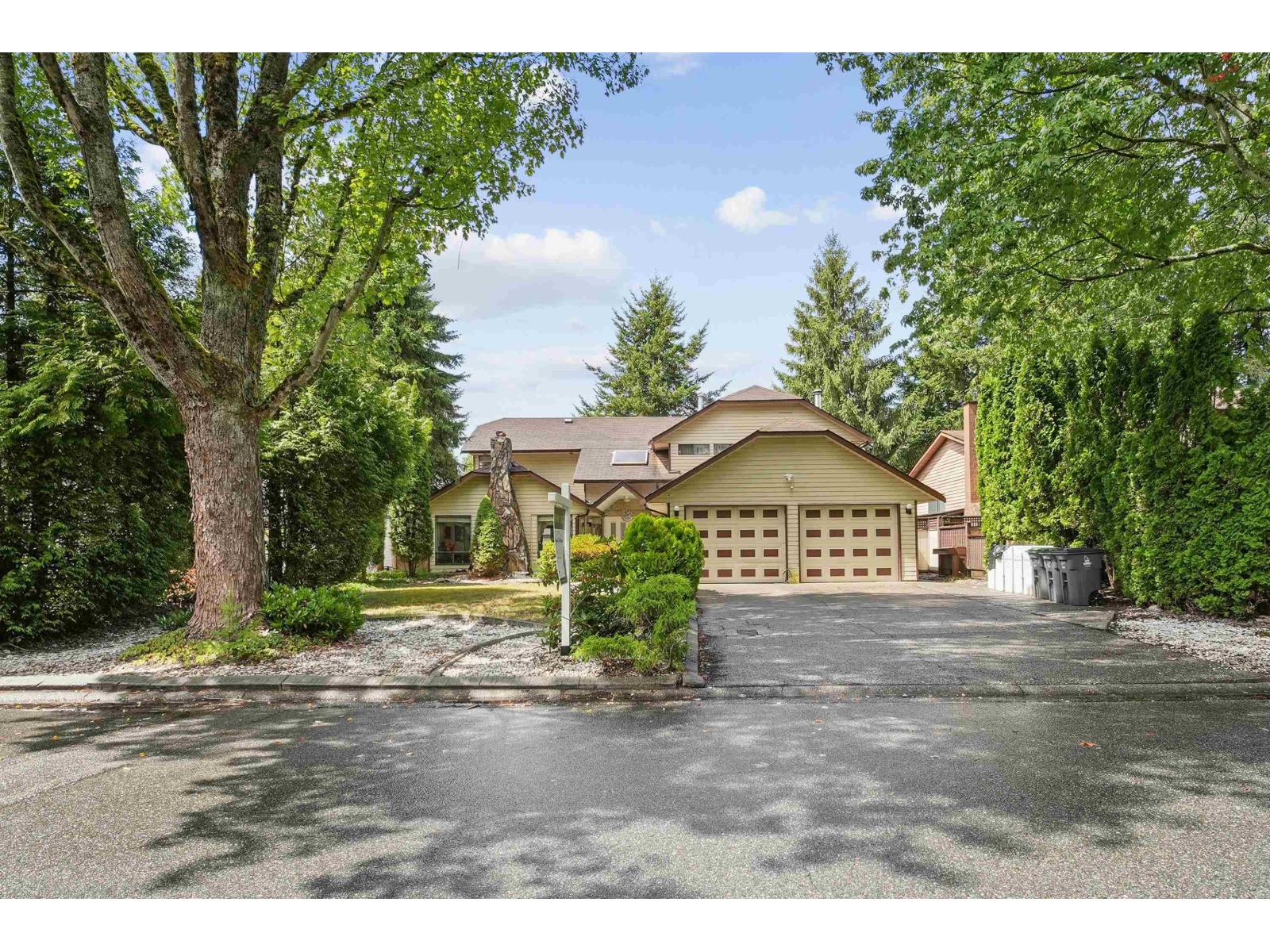 9955 149 Street Property Photo 2