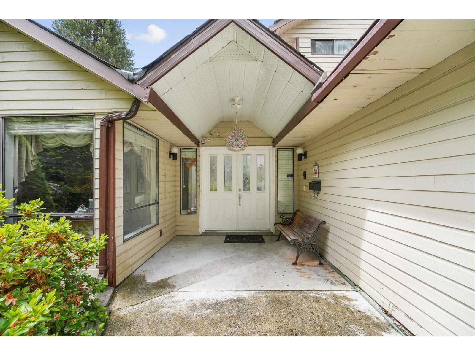 9955 149 Street Property Photo 4