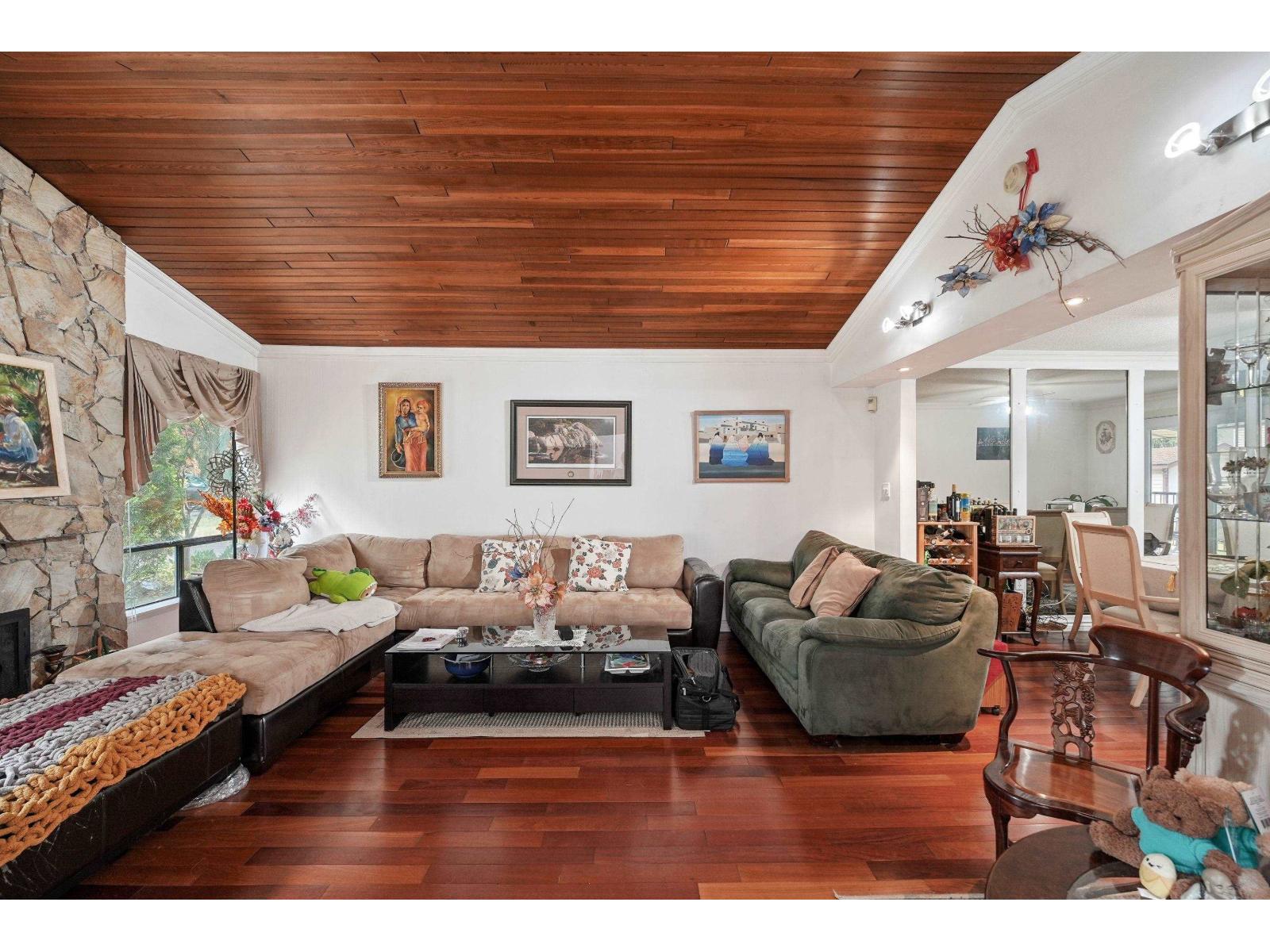 9955 149 Street Property Photo 6