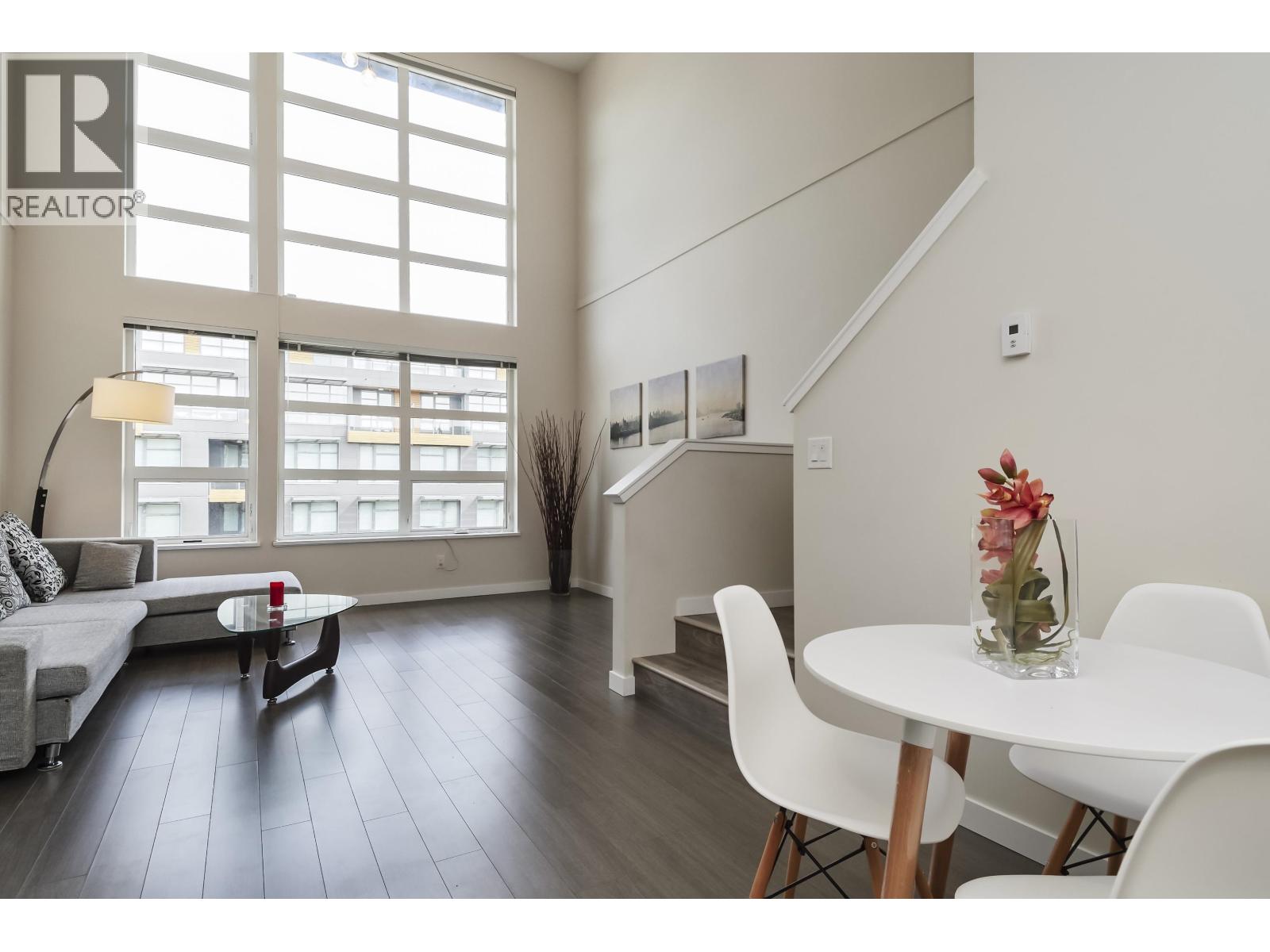 516 9168 Slopes Mews Property Photo 1