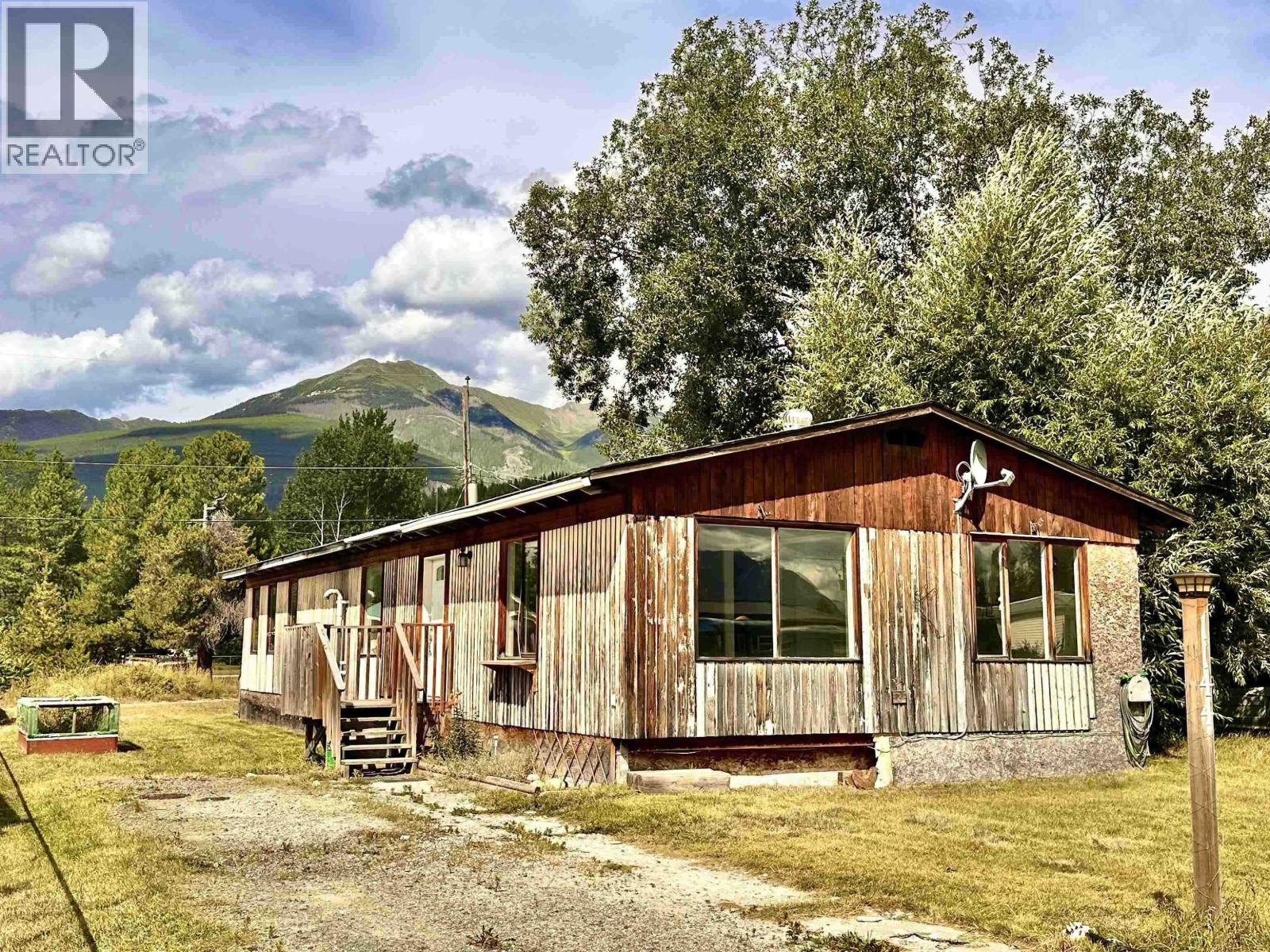 1144 4th Avenue Property Photo 1