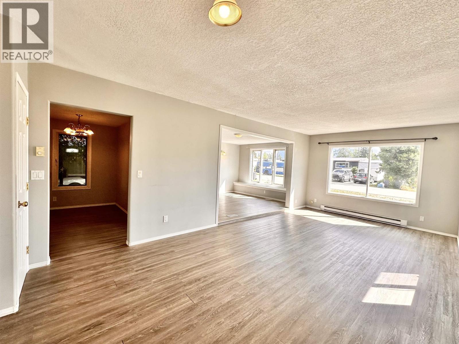 1144 4th Avenue Property Photo 5