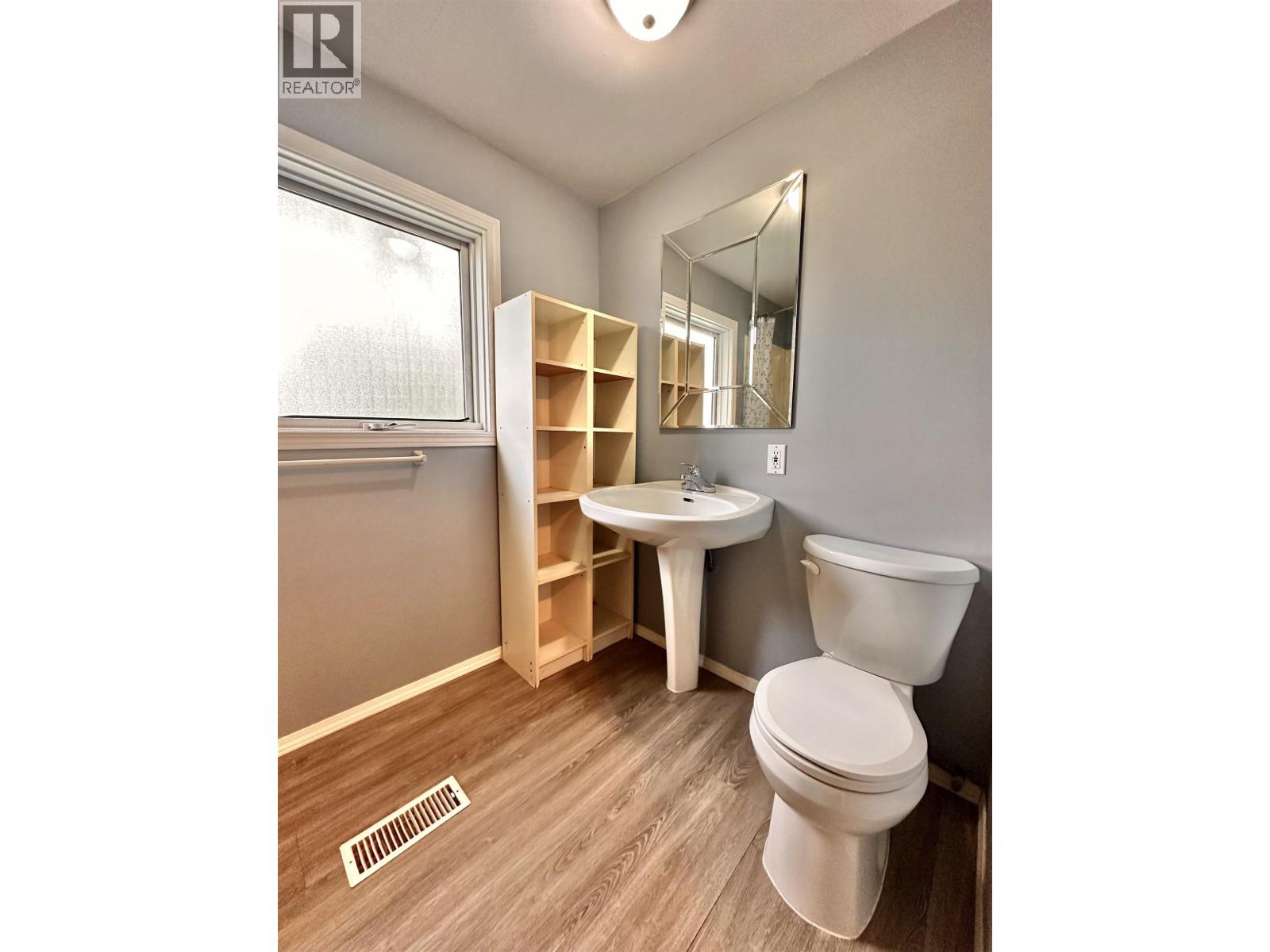 1144 4th Avenue Property Photo 11