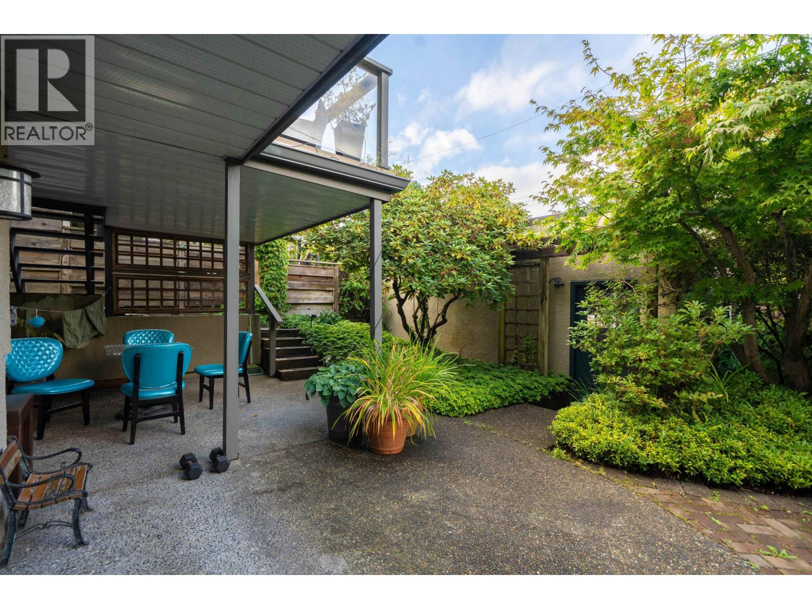 4333 Locarno Crescent Property Photo 39