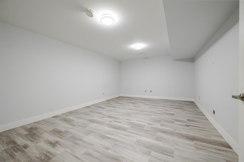 8494 Forest Gate Drive Property Photo 37