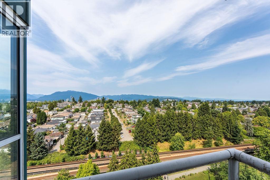 1408 5189 GASTON STREET Property Photo 1