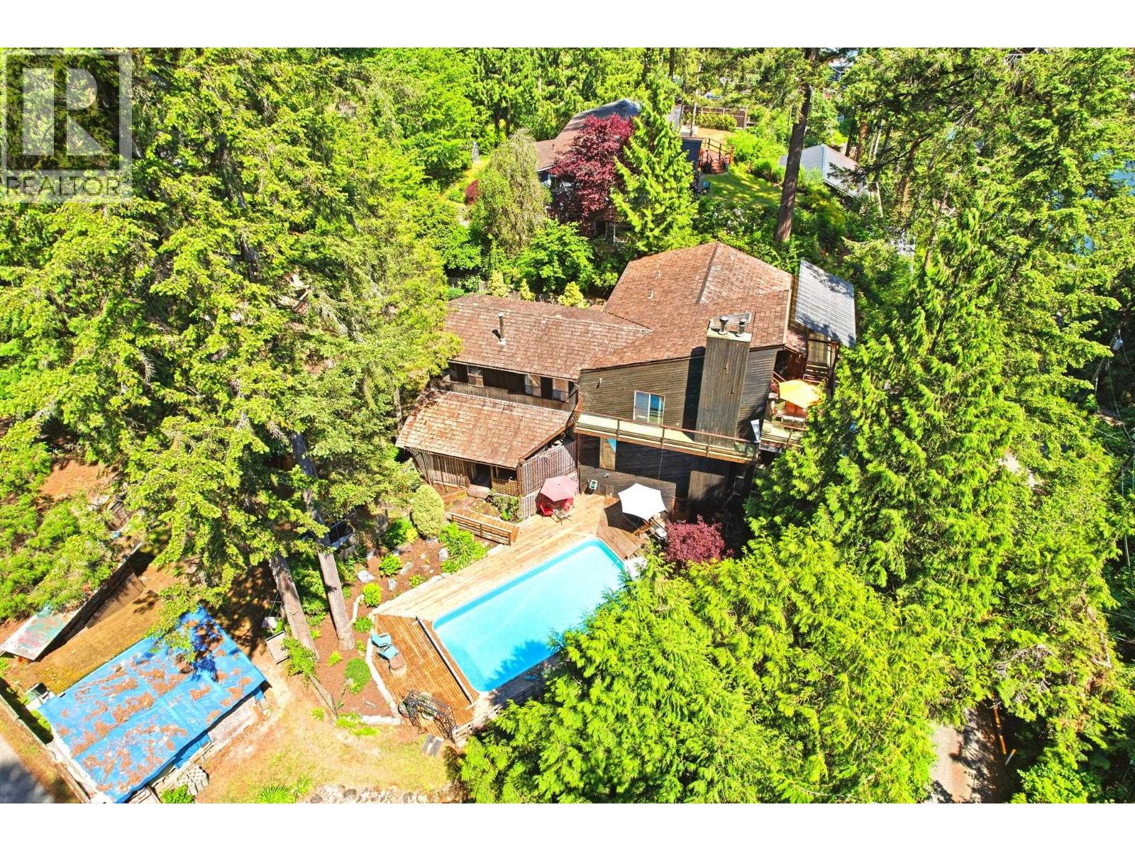 5481 Indian River Drive Property Photo 1