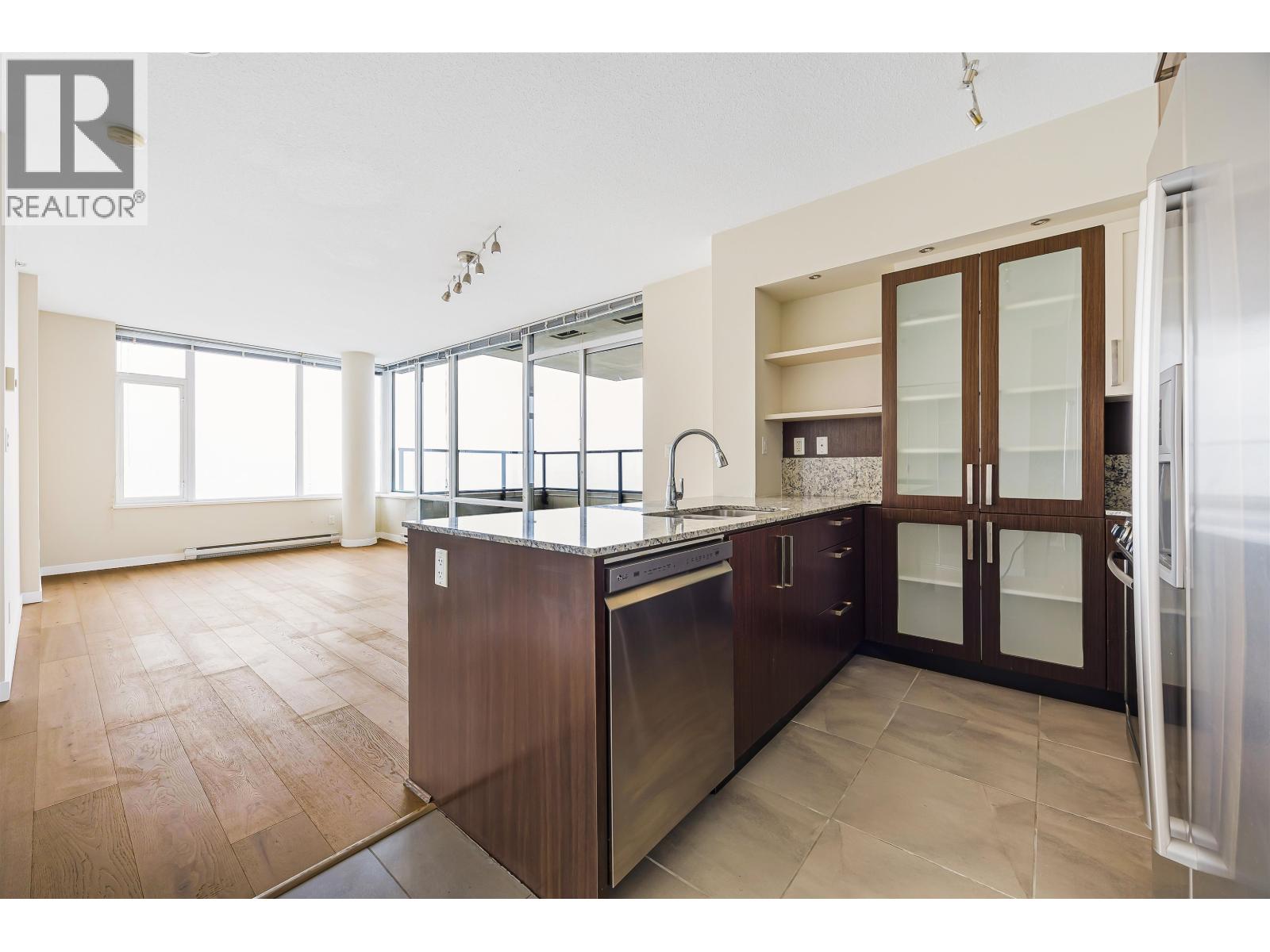 2905 2980 Atlantic Avenue Property Photo 7