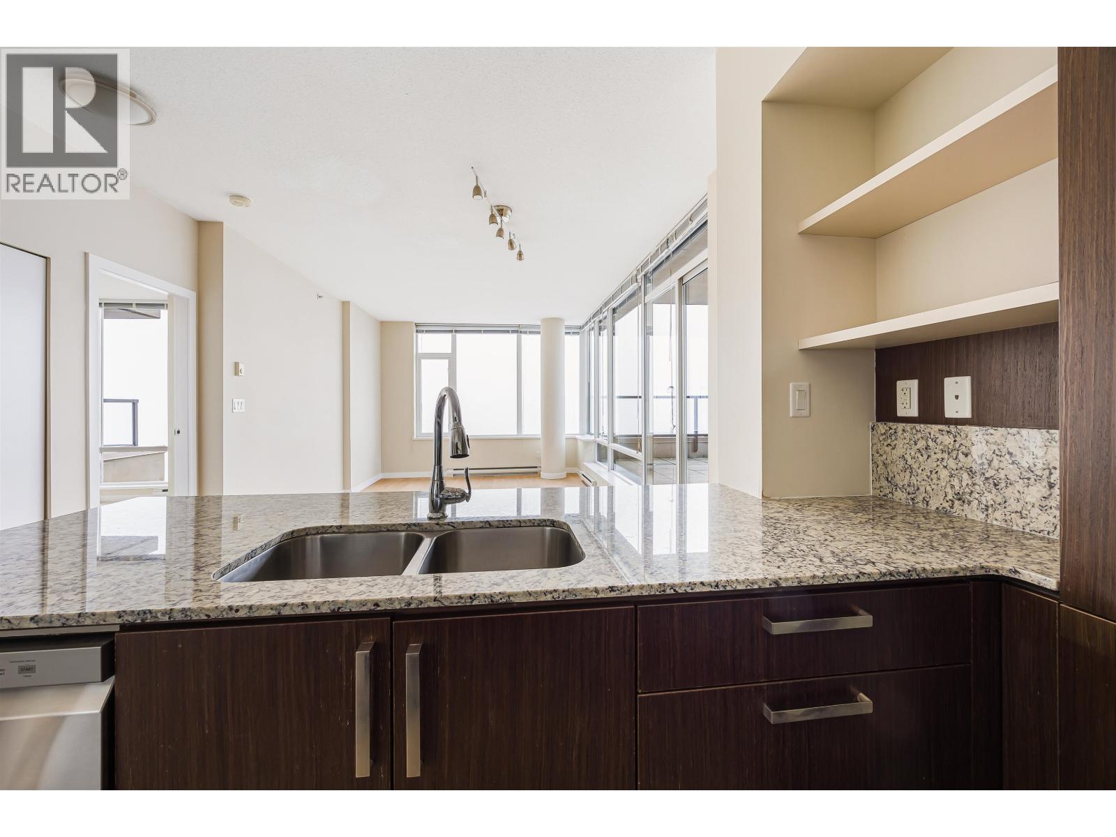 2905 2980 Atlantic Avenue Property Photo 9