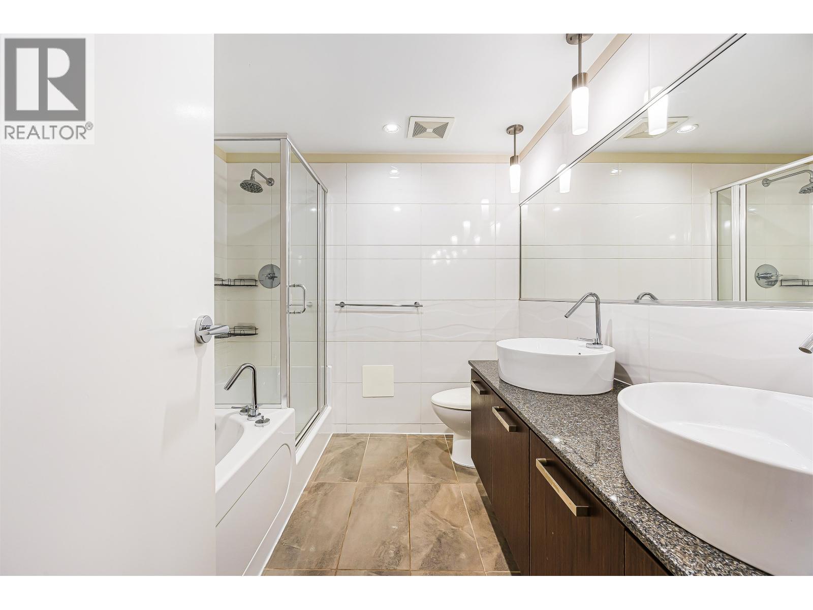 2905 2980 Atlantic Avenue Property Photo 18