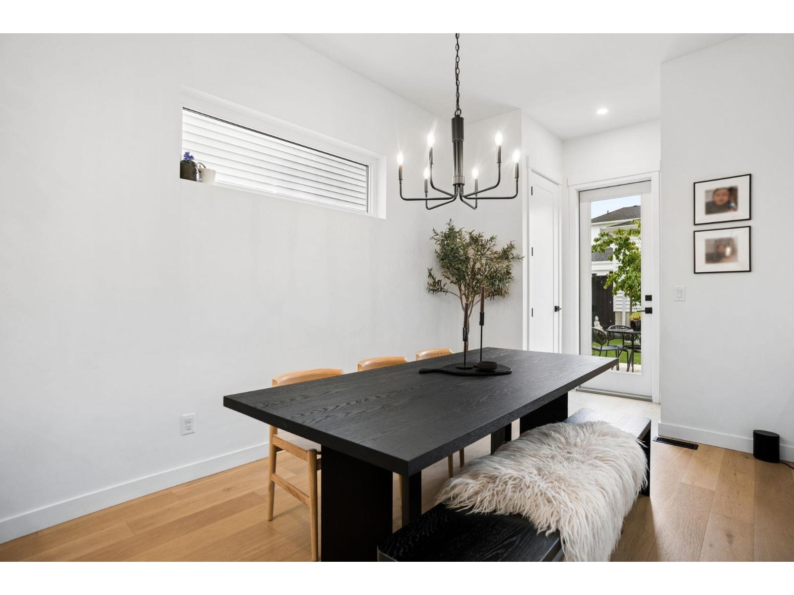 19624 75a Avenue Property Photo 7