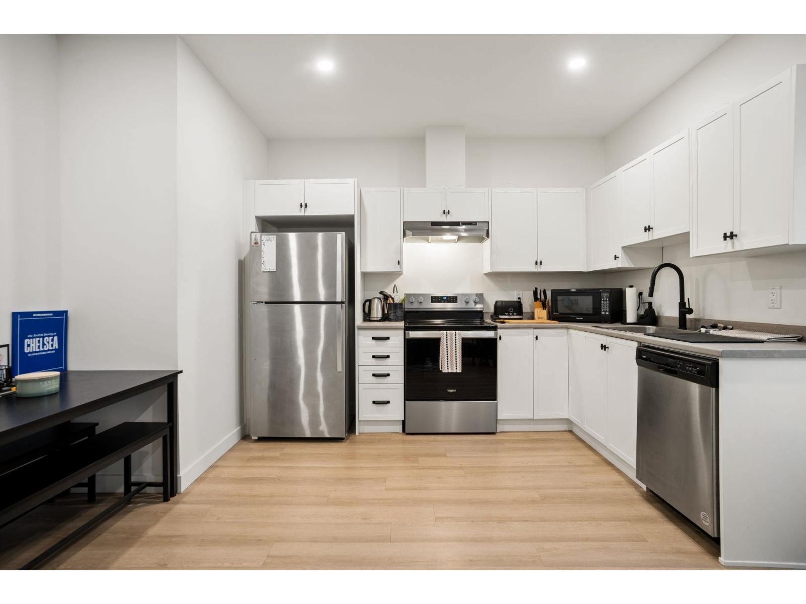 19624 75a Avenue Property Photo 29