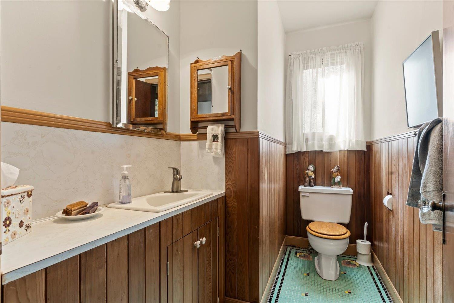 46094 Gore Avenue Property Photo 11