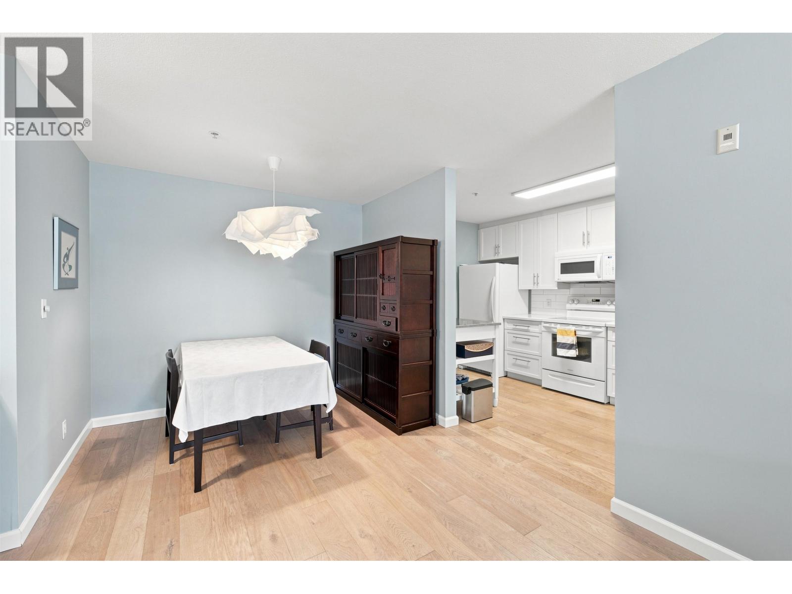 111 4768 53 Street Property Photo 3
