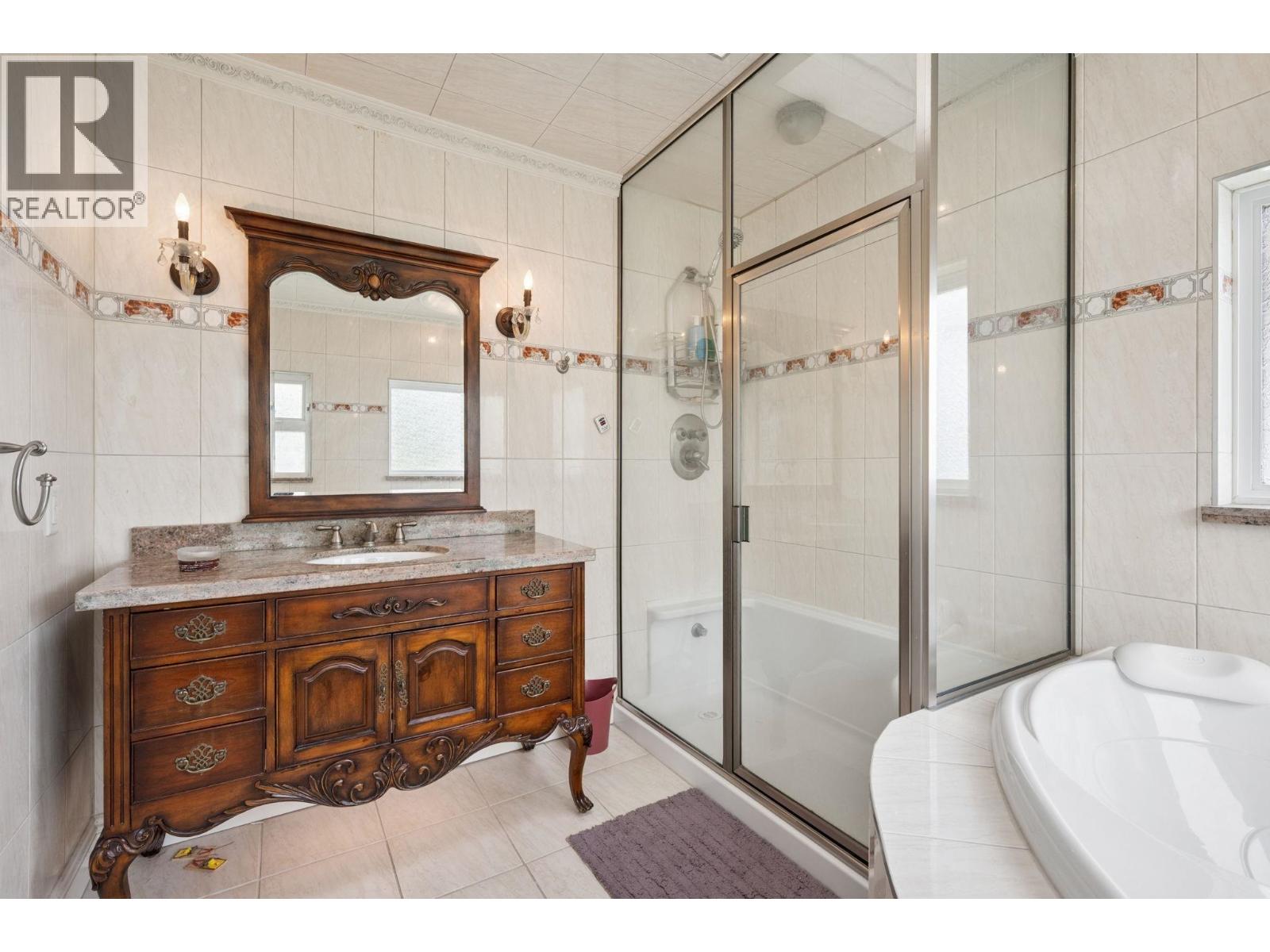 3711 Ullsmore Avenue Property Photo 23