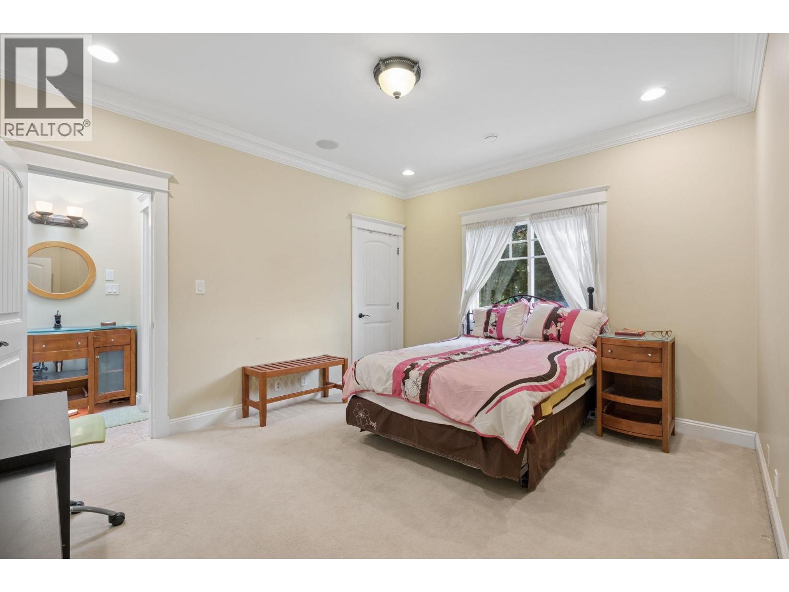 3711 Ullsmore Avenue Property Photo 25