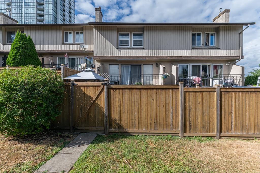 9 32870 Bevan Way Property Photo 3