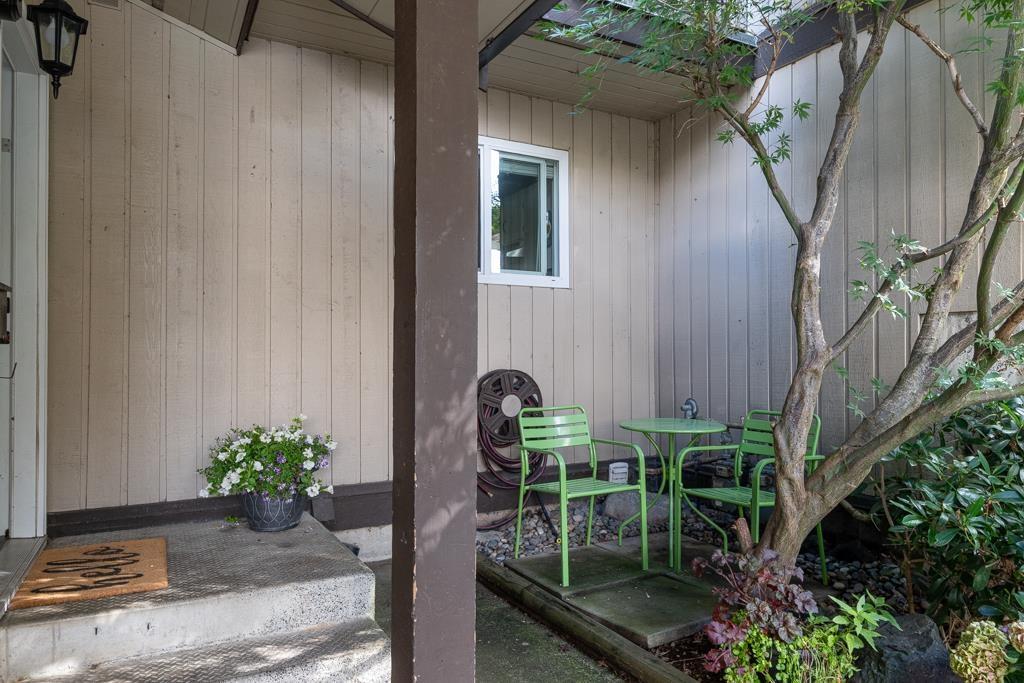 9 32870 Bevan Way Property Photo 5
