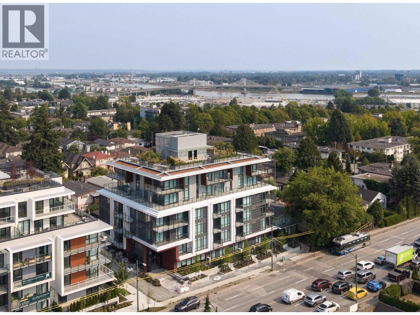201 8486 Oak Street Property Photo 25
