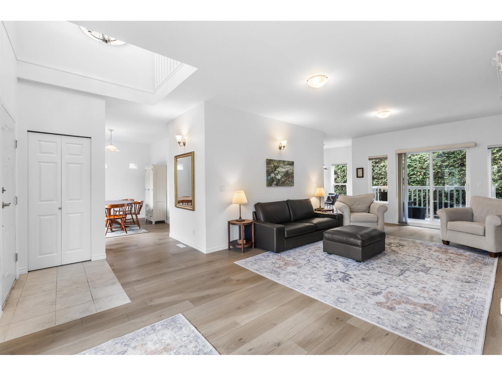 6609 205 Street Property Photo 14