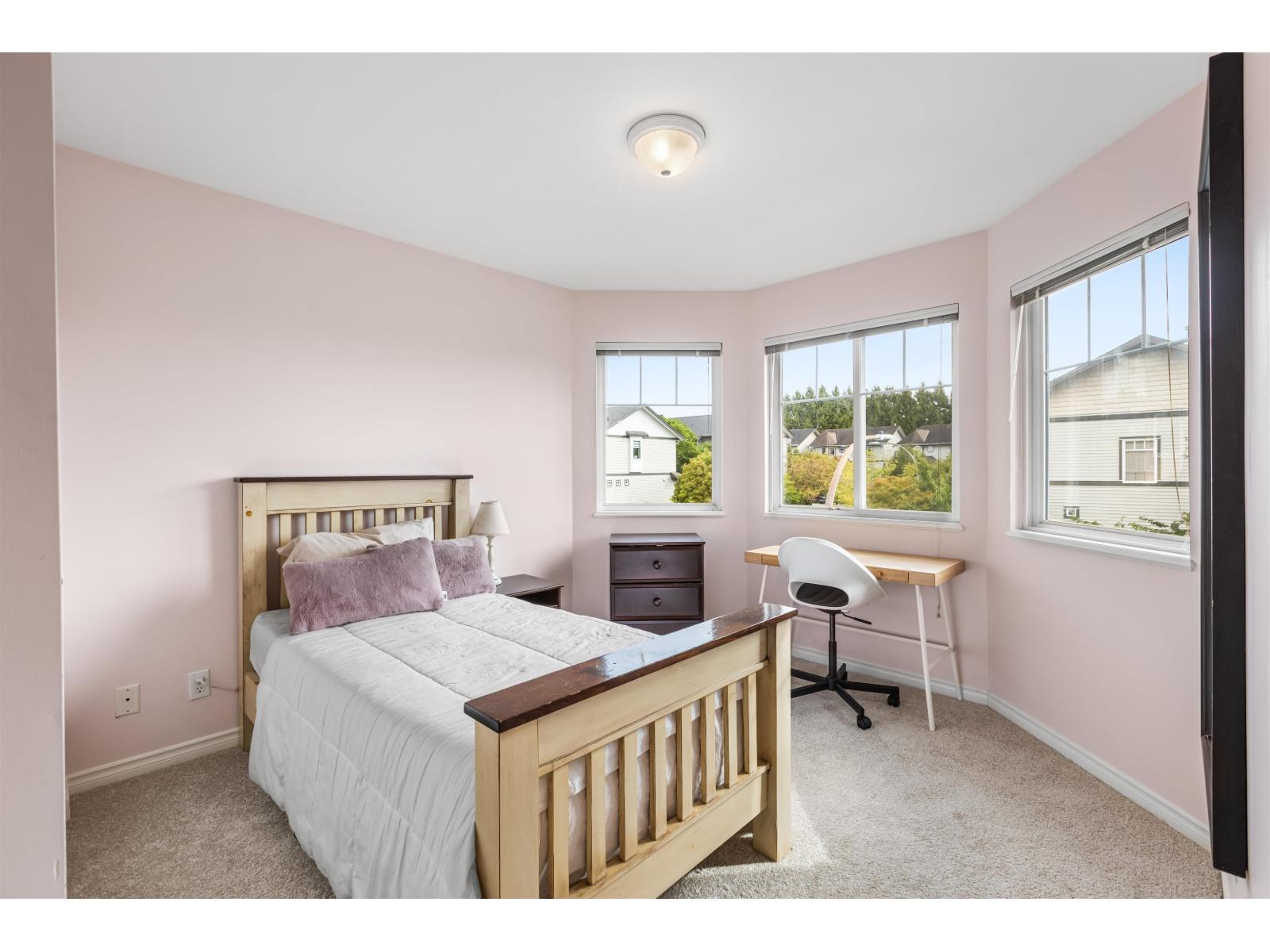 6609 205 Street Property Photo 28
