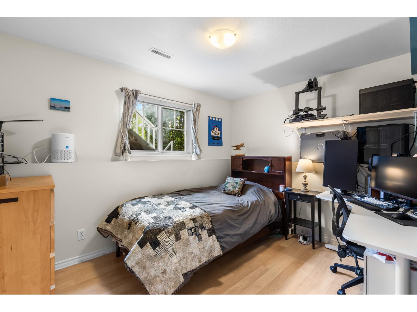 6609 205 Street Property Photo 31
