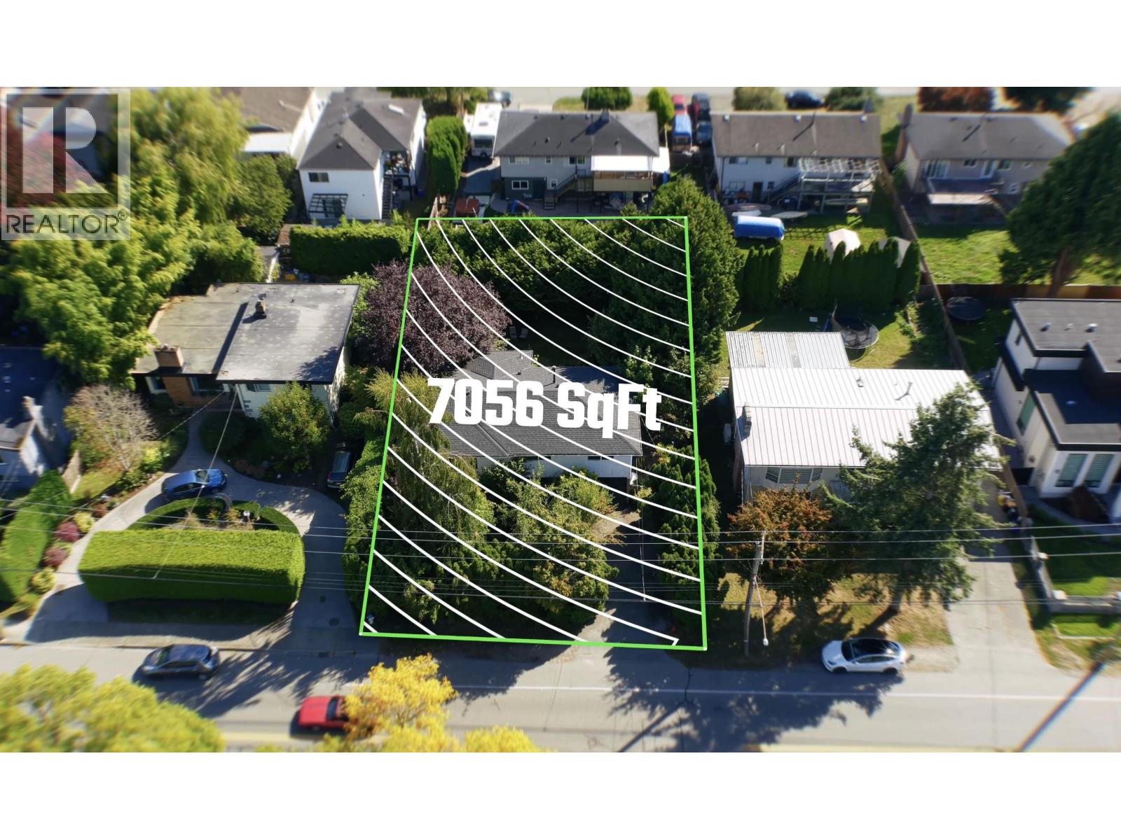 4924 45 Avenue Property Photo 1