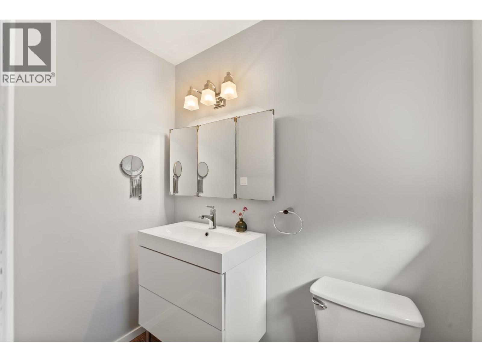 4924 45 Avenue Property Photo 11