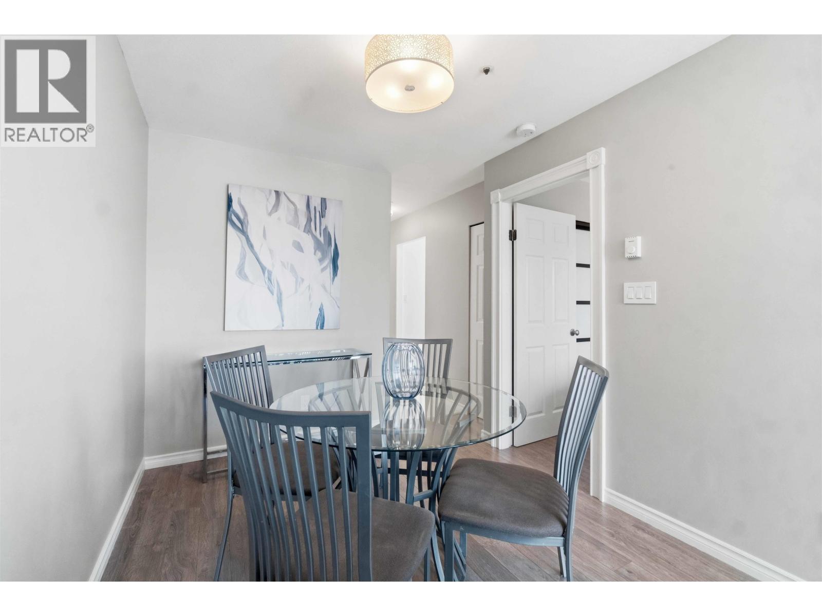 402 3505 W Broadway Property Photo 14