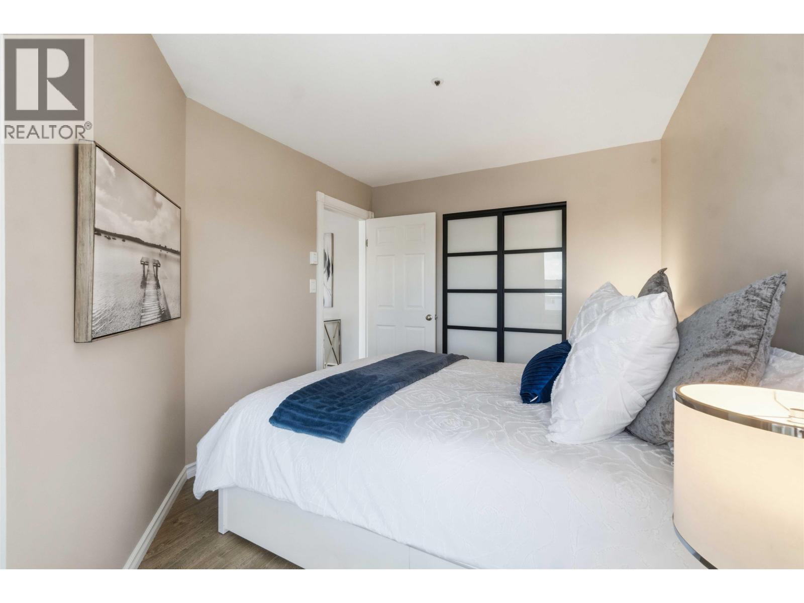 402 3505 W Broadway Property Photo 17