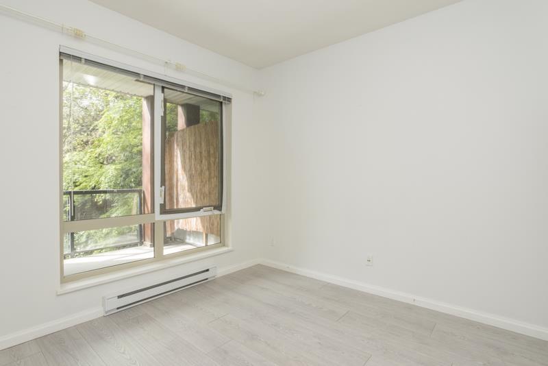 223 15988 26 Street Property Photo 19